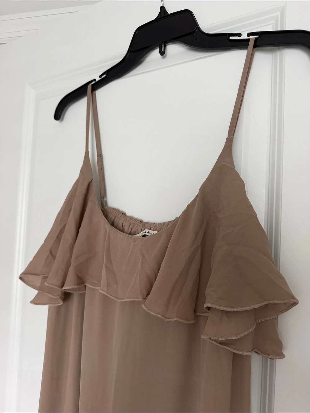 Abercrombie & Fitch elegant taupe